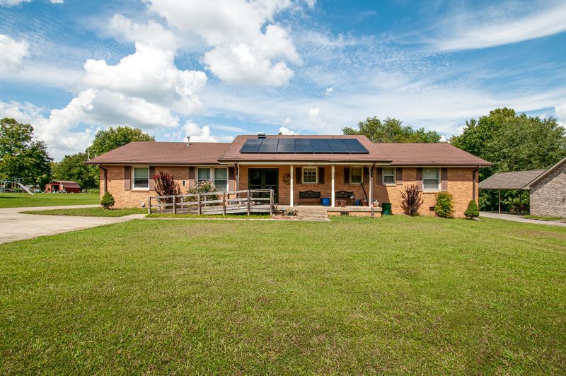 103 Briarwood Dr, Greenbrier, TN 37073