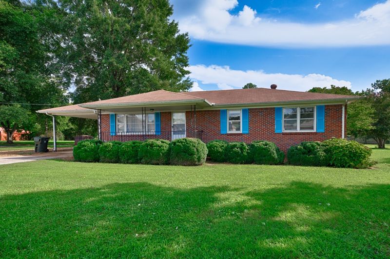 1054 Wall Rd, Brownsboro, AL 35741