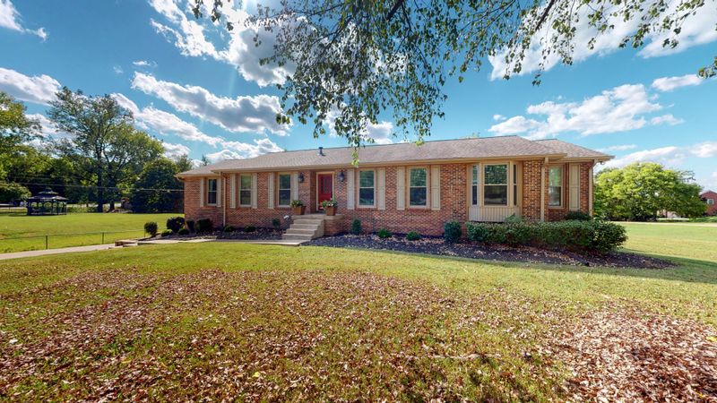 368 Willow Bough Ln, Old Hickory, TN 37138