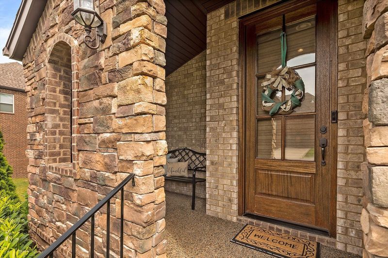 5357 Highland Place Way, Hermitage, TN 37076