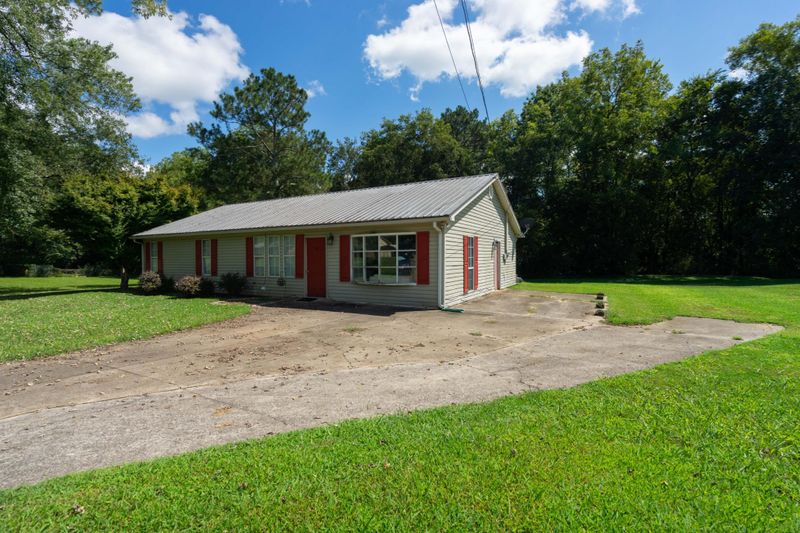 129 N Hills Dr, Cohutta, GA 30710