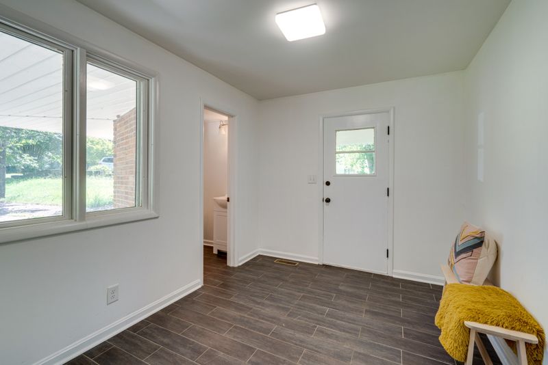 925 Camellia Dr, Columbia, TN 38401