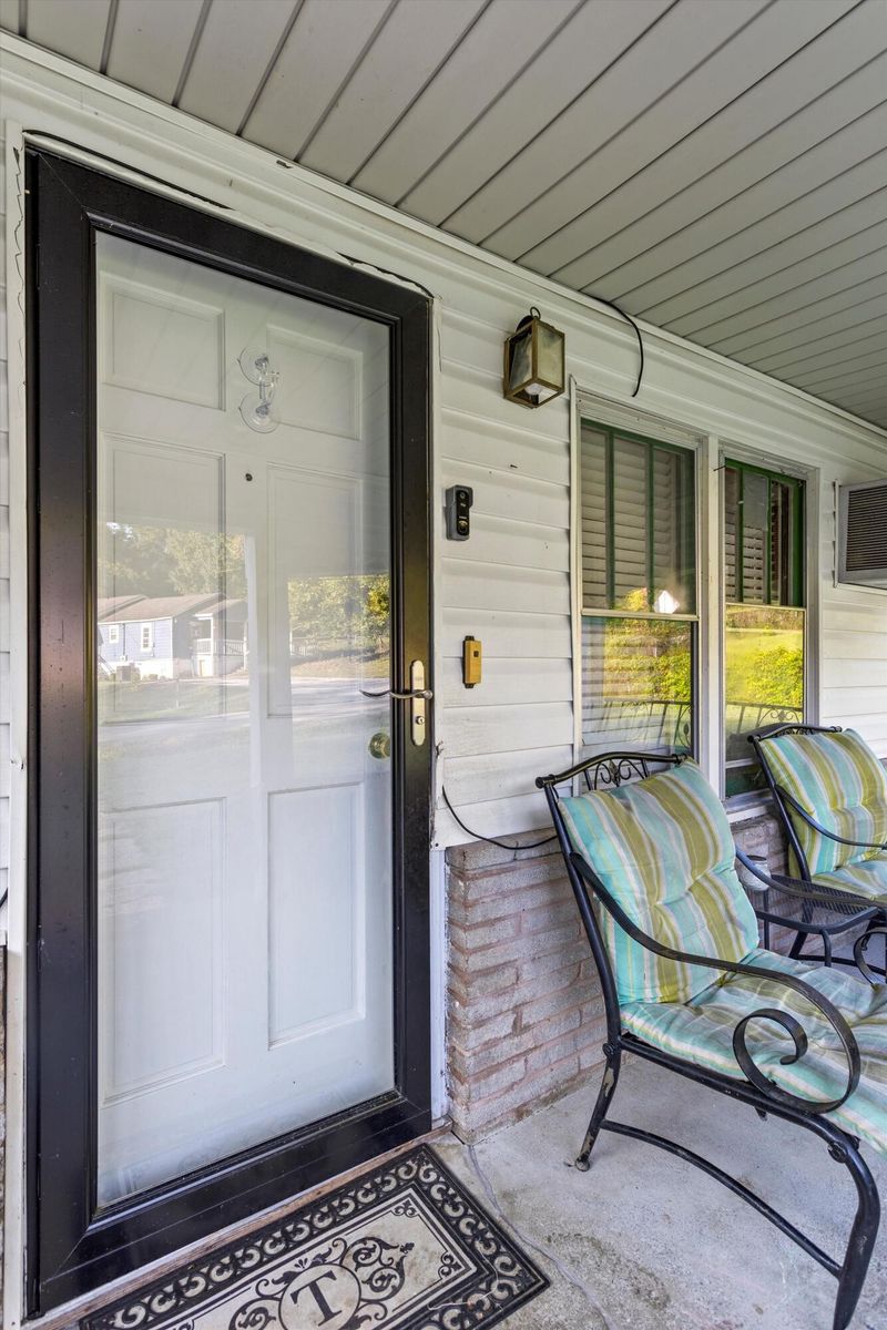 131 Champion Rd, Rossville, GA 30741