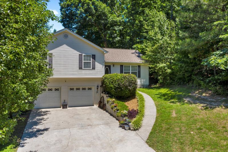 91 Windbrook Dr, Tunnel Hill, GA 30755