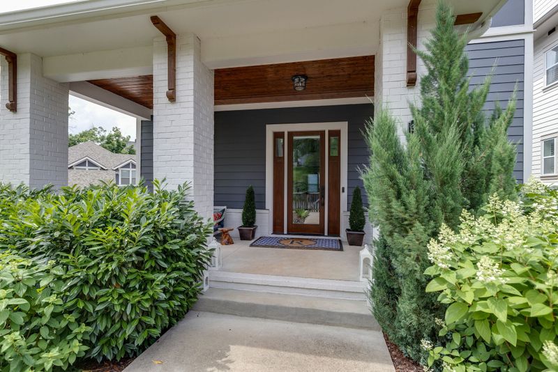 3406 Love Cir, Nashville, TN 37212