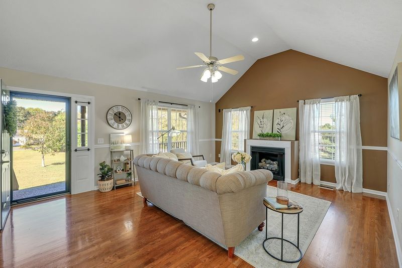 31 Cedar Grove Rd, Lebanon, TN 37087