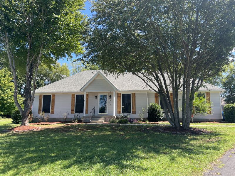 1021 Gary Ct, Murfreesboro, TN 37128