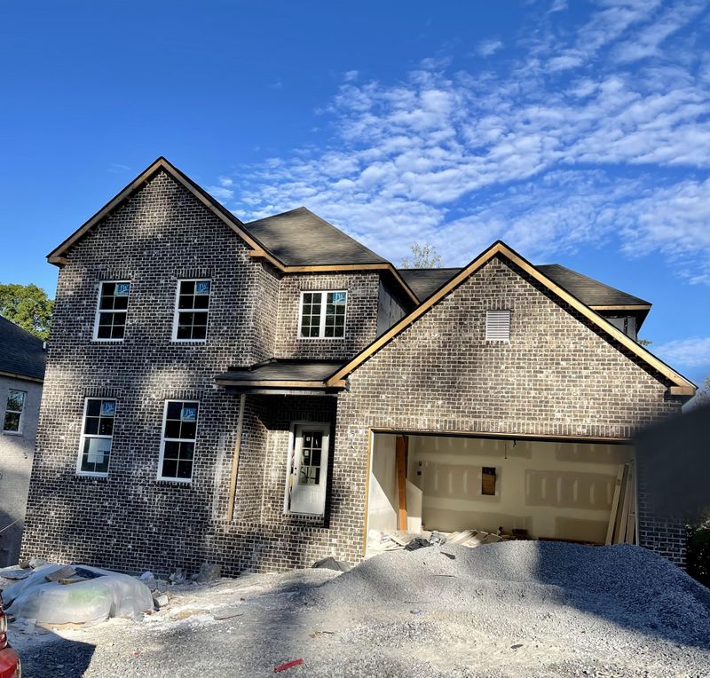265 Blackpool Dr, Nashville, TN 37211