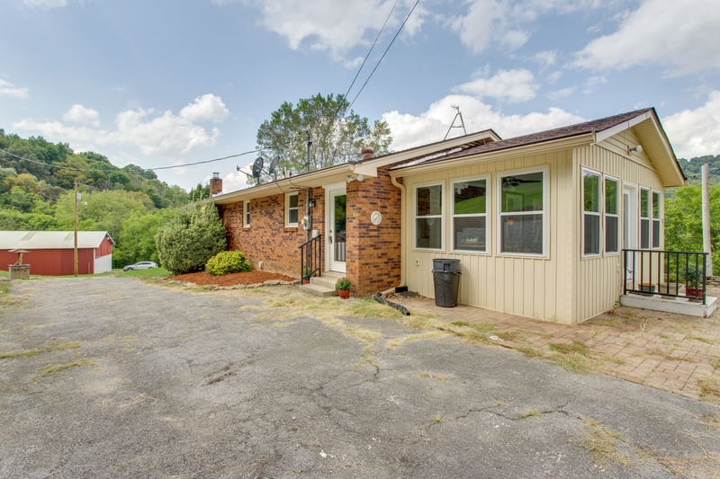 112 Defeated Creek Hwy, Carthage, TN 37030