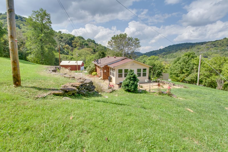 112 Defeated Creek Hwy, Carthage, TN 37030