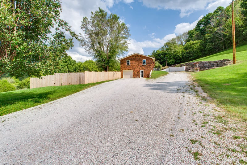 112 Defeated Creek Hwy, Carthage, TN 37030
