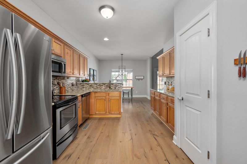 4321 Thoroughbred Ln, Murfreesboro, TN 37127