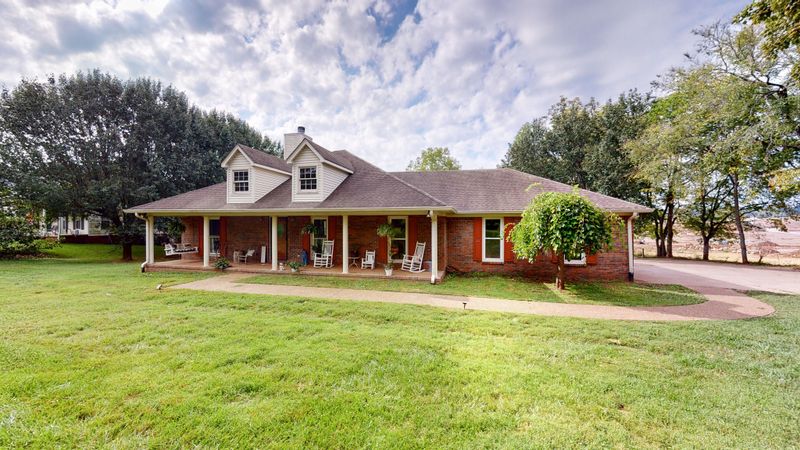 2424 Greens Mill Rd, Columbia, TN 38401