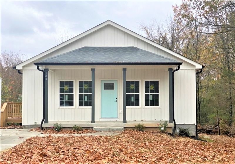 105 Hannah Rd, Dickson, TN 37055