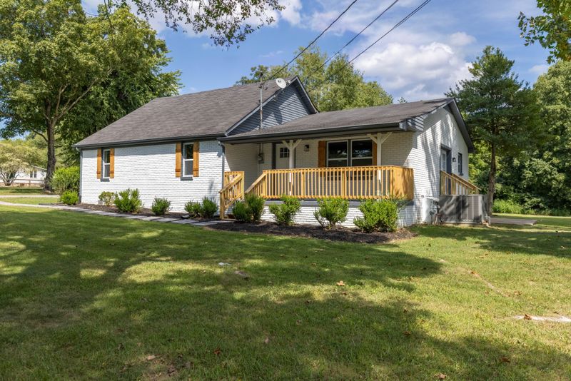 440 South Rd, Cottontown, TN 37048
