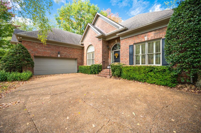 219 Bramerton Ct S, Franklin, TN 37069