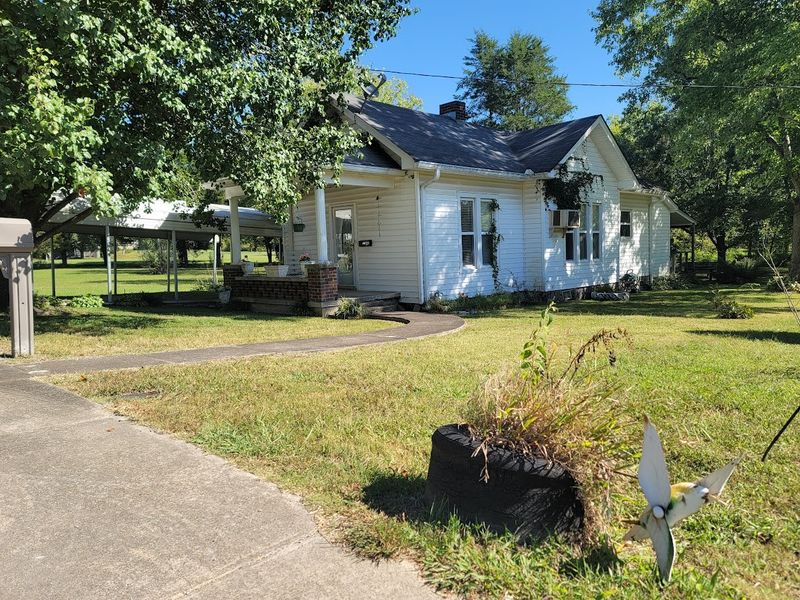 255 Grand Ave, Watertown, TN 37184