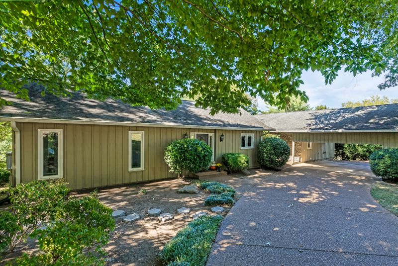 226 Saint Andrews Dr, Franklin, TN 37069