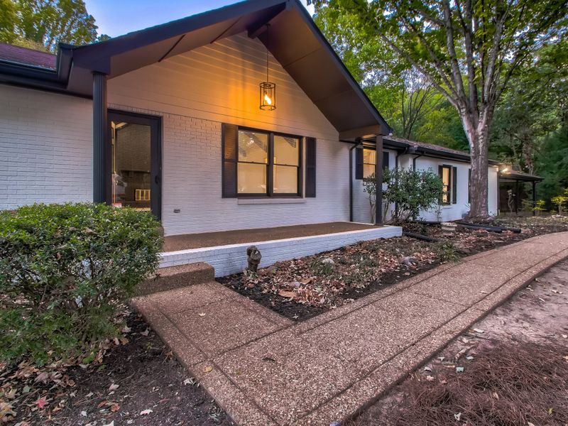 2512 Johnson Ridge Rd, Antioch, TN 37013
