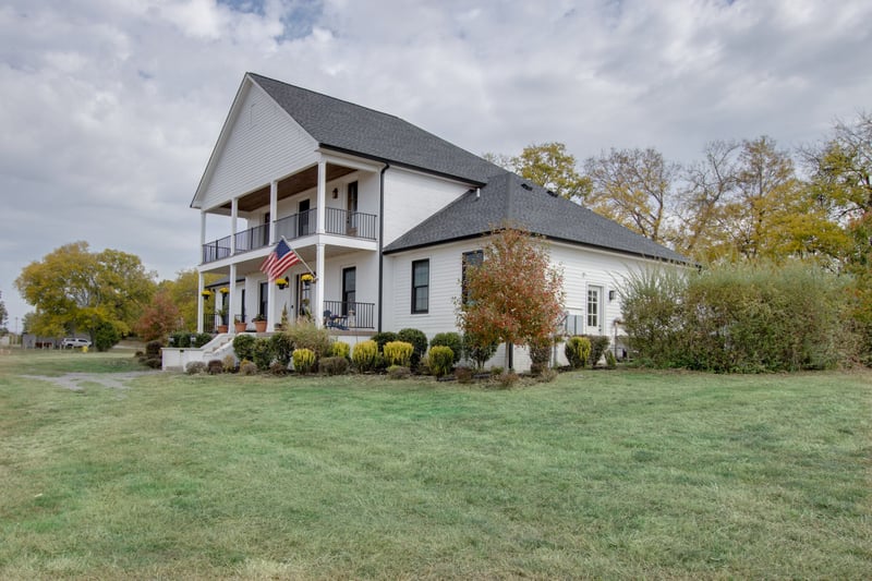 2628B Hartsville Pike, Castalian Springs, TN 37031