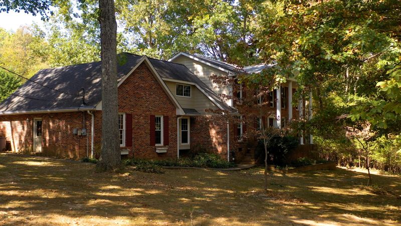 568 Lakeshore Dr, Old Hickory, TN 37138