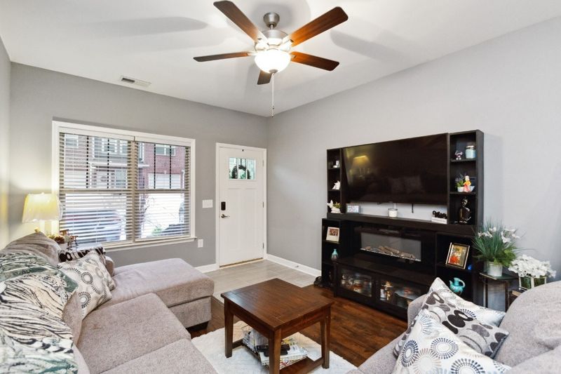 1402 Villa Cir, Lebanon, TN 37090