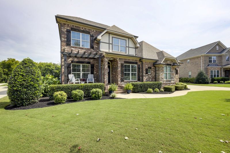 745 Stone Mill Cir, Murfreesboro, TN 37130