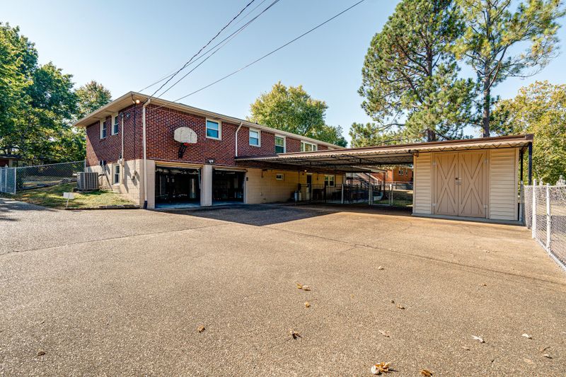 2432 Melbourne Dr, Nashville, TN 37214