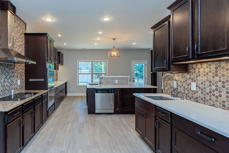 2320 Fox Creek Dr, Murfreesboro, TN 37127