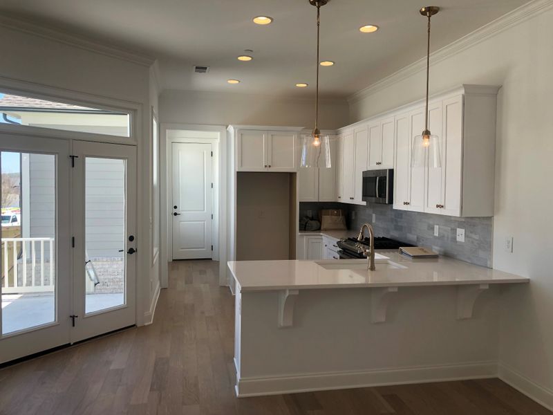 2031 Hollydale Al, Franklin, TN 37064
