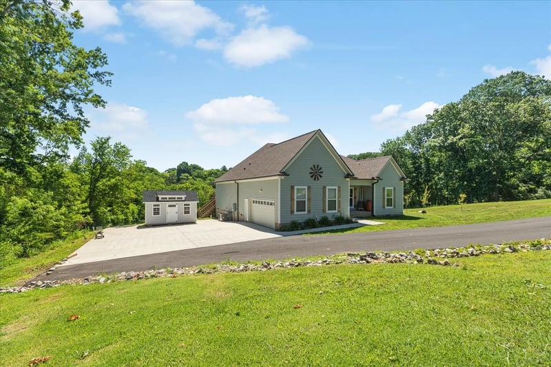 6204 Pettus Rd, Antioch, TN 37013