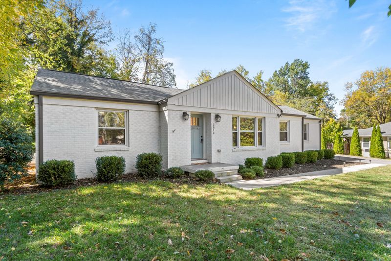 2814 Gray Cir, Columbia, TN 38401