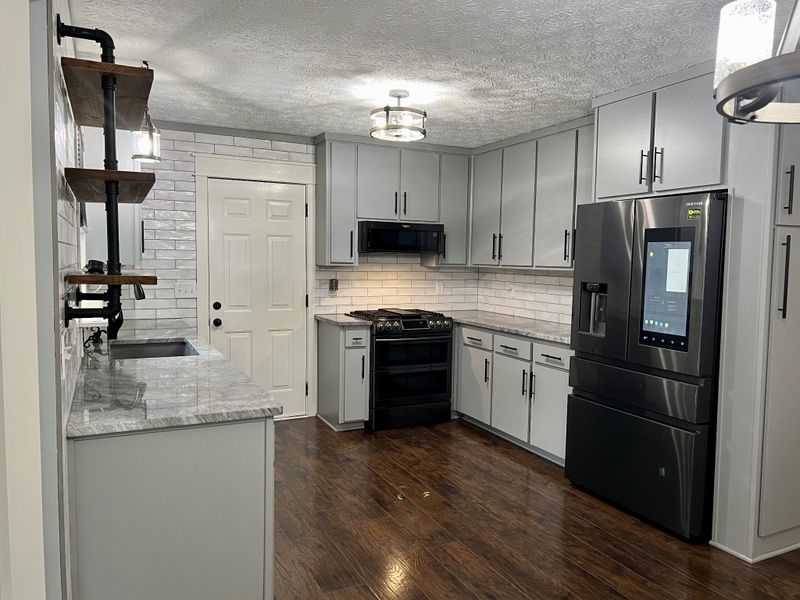 2607 Riverstone Dr, Murfreesboro, TN 37128