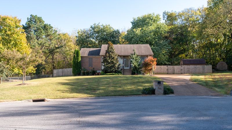 1046 Rolling Meadow Dr, Mount Juliet, TN 37122