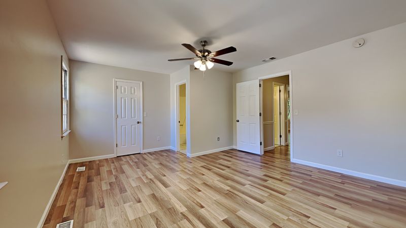 1359 Timber Valley Dr, Nashville, TN 37214