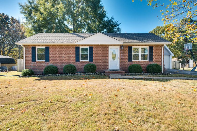 7116 Fairlawn Dr, Fairview, TN 37062