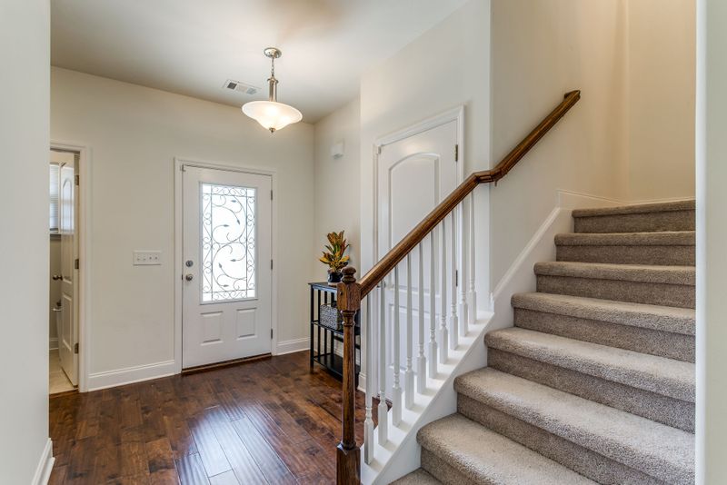 5314 Louvre Ct, Murfreesboro, TN 37128