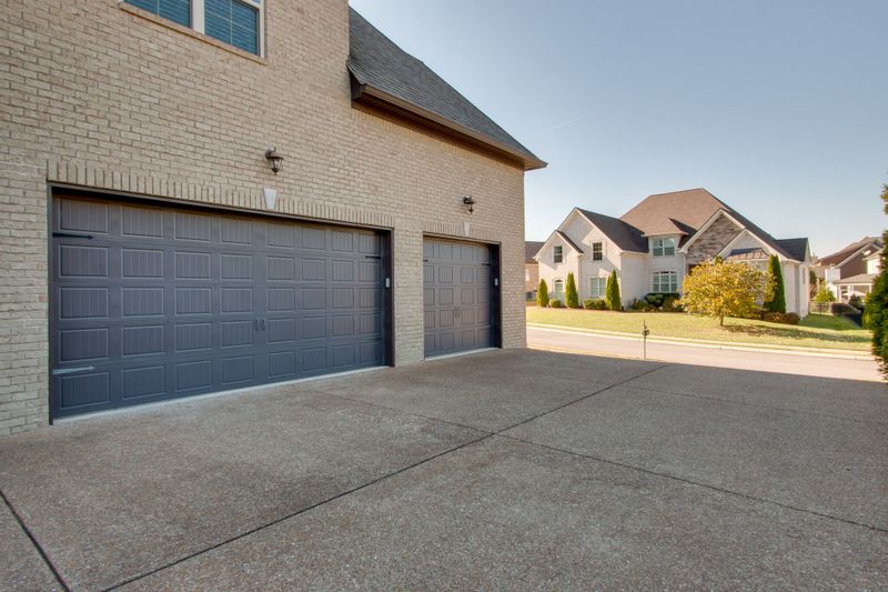 3003 Brisbane Ct, Spring Hill, TN 37174