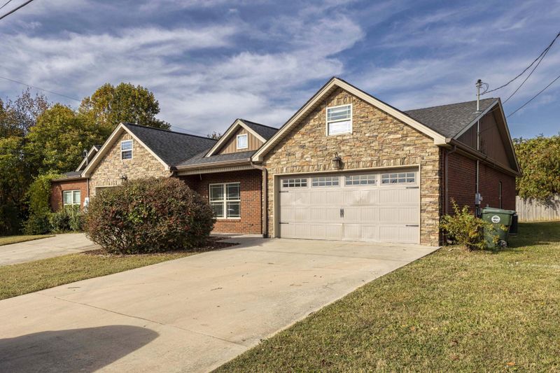 19 Gale St, Ringgold, GA 30736