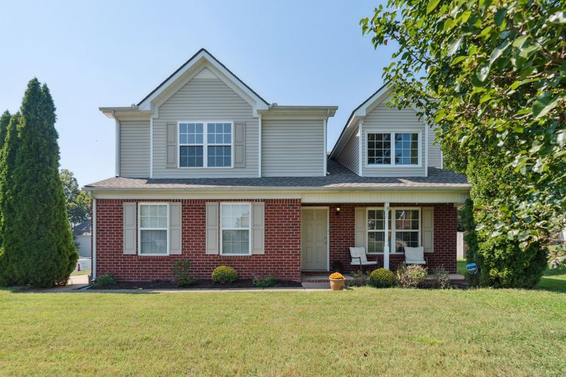 2222 Dewey Dr, Spring Hill, TN 37174