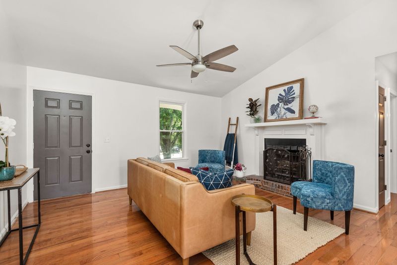727 Riverview Dr, Franklin, TN 37064