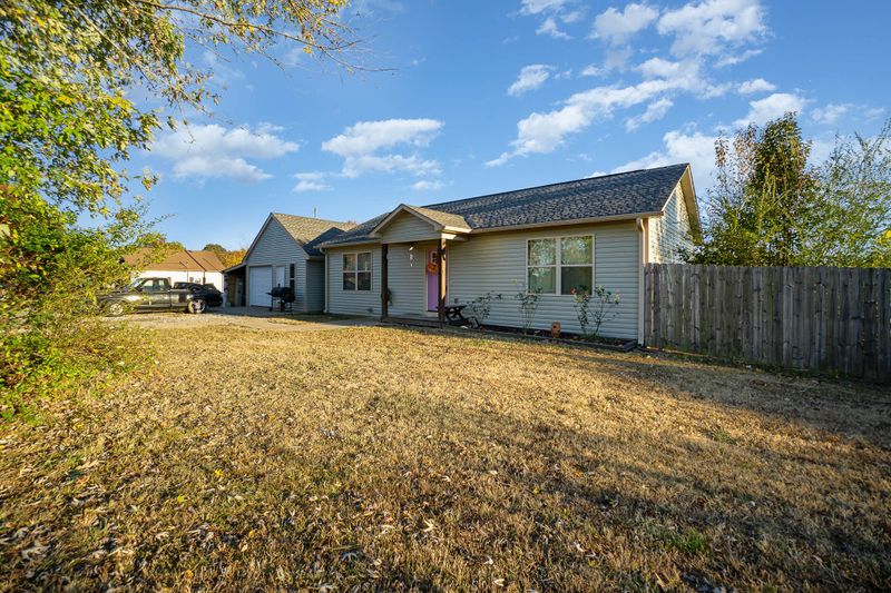 1679 Eno Rd, Dickson, TN 37055