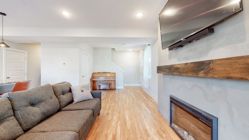 6045 Hillside Ln, Spring Hill, TN 37174