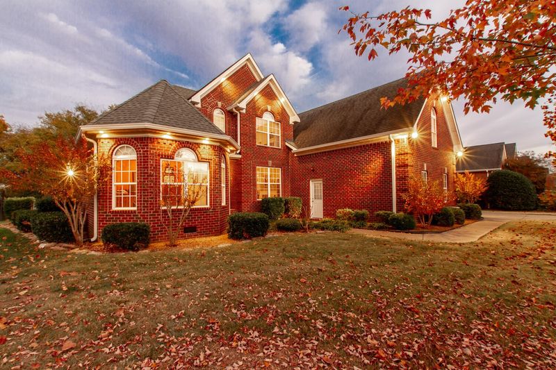 2156 Alexander Blvd, Murfreesboro, TN 37130