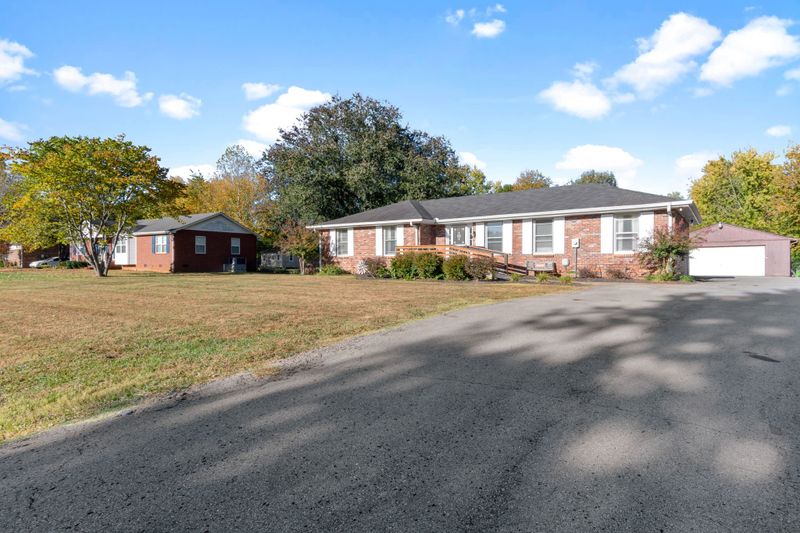 6349 Lee Ave, Murfreesboro, TN 37129