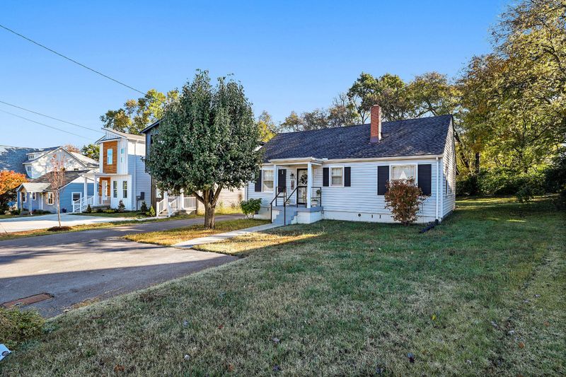 418 E Bend Dr, Nashville, TN 37209