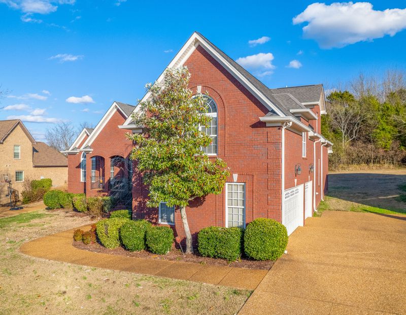 1620 Brookvalley Cir, Mount Juliet, TN 37122
