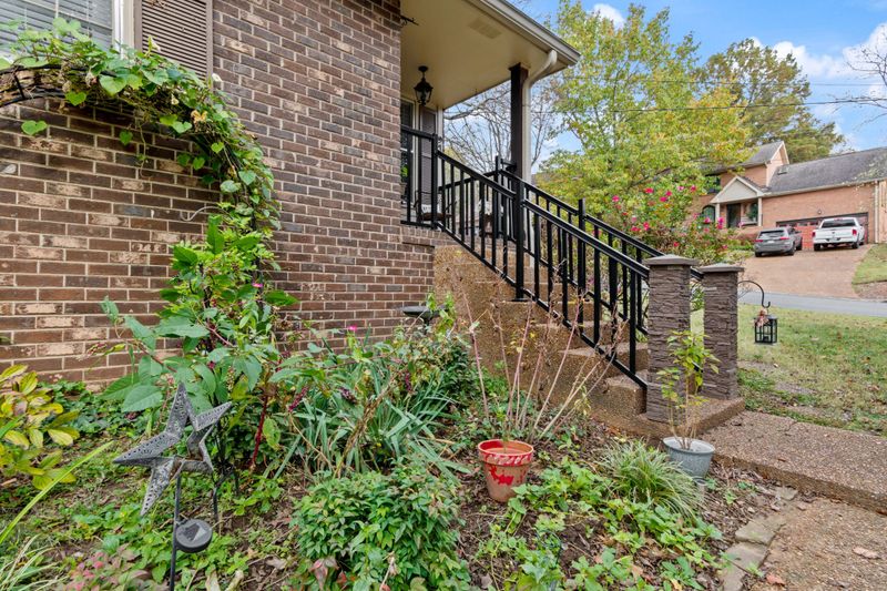 916 Norwalk Dr, Nashville, TN 37214