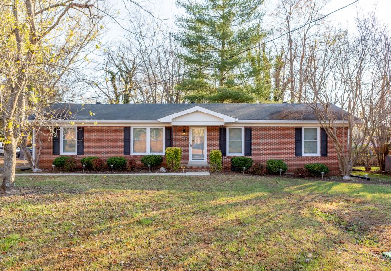 1127 Wiseman Pl, Murfreesboro, TN 37130