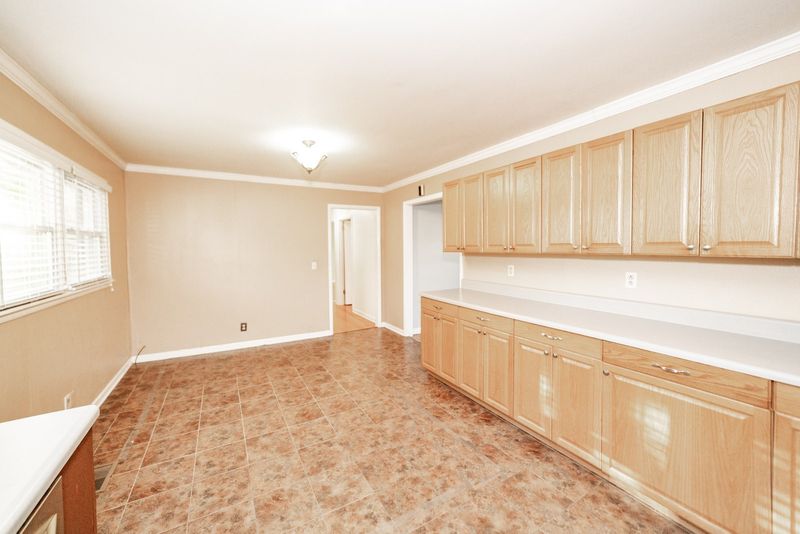 1127 Wiseman Pl, Murfreesboro, TN 37130